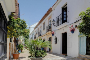 Unique Andalusian Townhouse next to Beach
